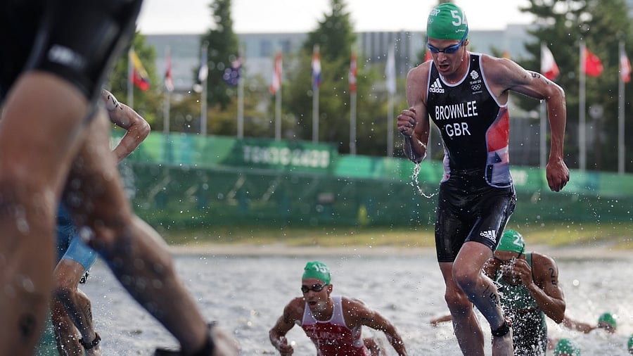 Two jet skis combined to stop the leaders, who returned slowly to the start having undergone a more vigorous 200 metre warm up than they had expected. Credit: Reuters photo