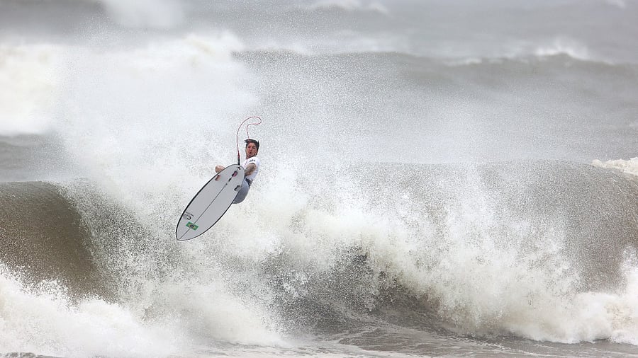 Gabriel Medina of Brazil in action during Heat 2. Credit: Reuters photo