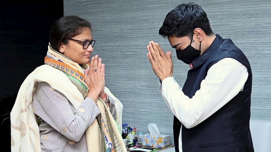 TMC leader Abhishek Banerjee welcomes the former President of All India Mahila Congress Sushmita Dev as she joins the party in Kolkata. Credit: PTI Photo