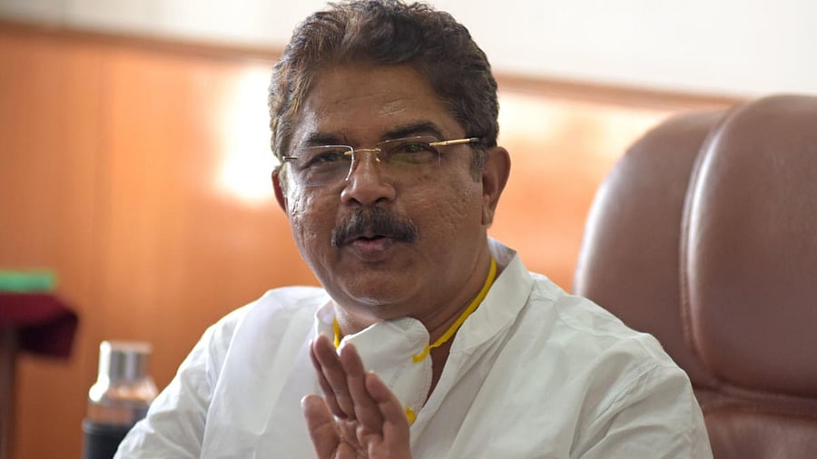 Revenue minister R Ashoka. Credit: DH Photo