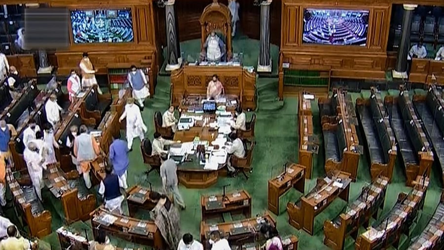 Delhi:Parliamentarians in the Lok Sabha during the ongoing Monsoon Session of Parliament, amid the coronavirus pandemic. Credit: PTI.