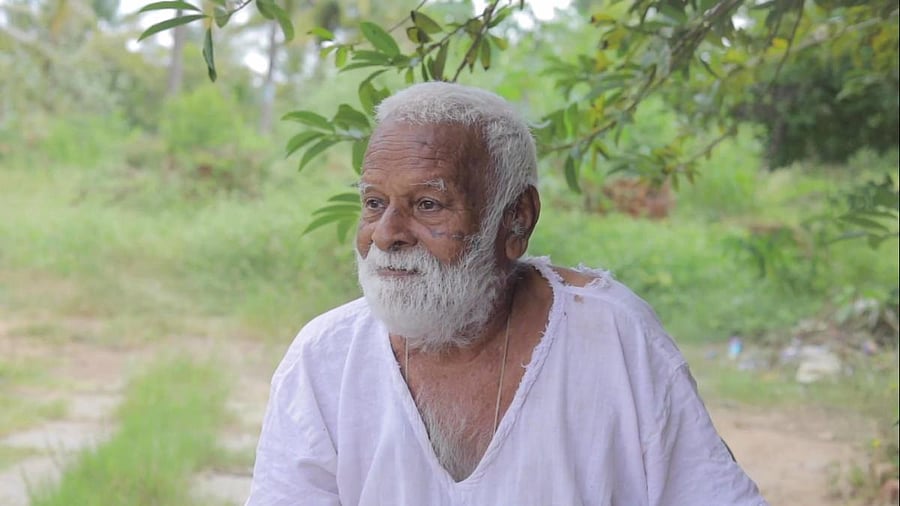 The movie is based on the life of Giriyapura Halappa Kashinath, a veteransocial reformer and progressive farmer from Chikmagalur district.