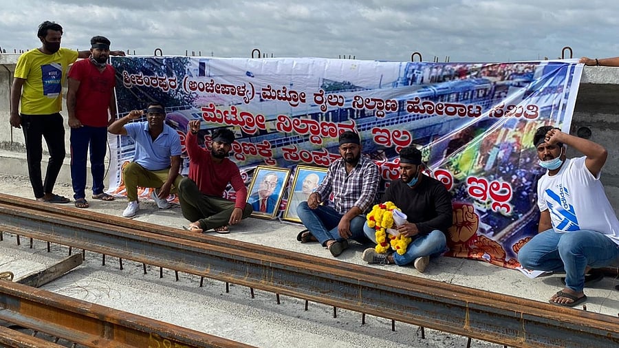 Residents said officials cited a private company’s reluctance to part with its land for not starting the roadwork. Credit: Special Arrangement