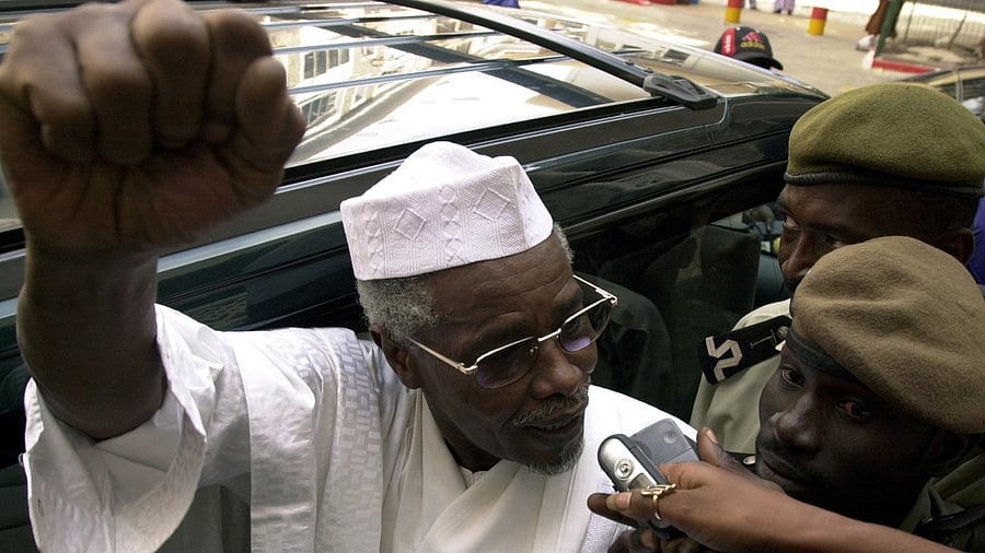 Former Chad President Hissene Habre makes declarations to media as he leaves a court in Dakar, Senegal November 25, 2005. Credit: Reuters File Photo