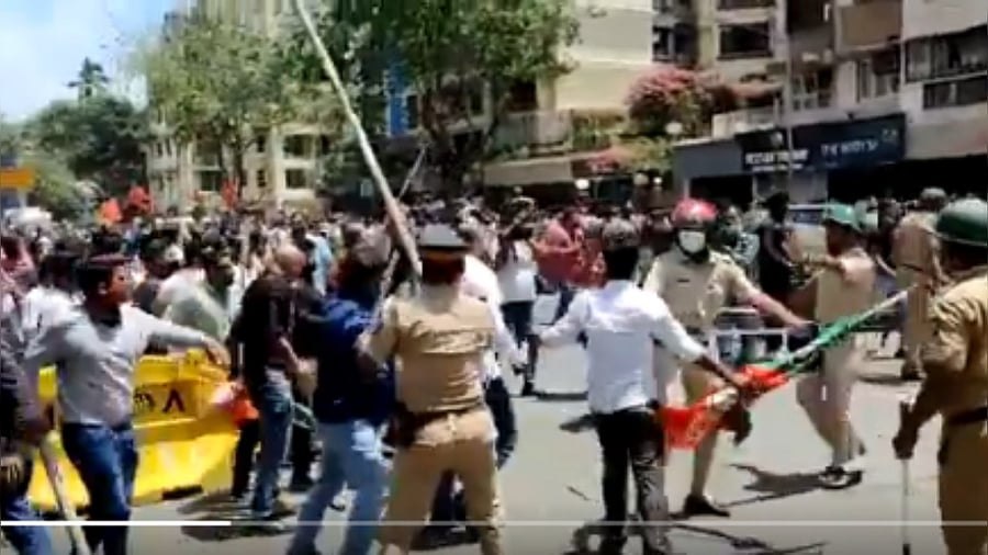 Stones were pelted from both the sides, following which police used cane-charge to disperse the agitators, an official said. Credit: Twitter/@NiteshNRane
