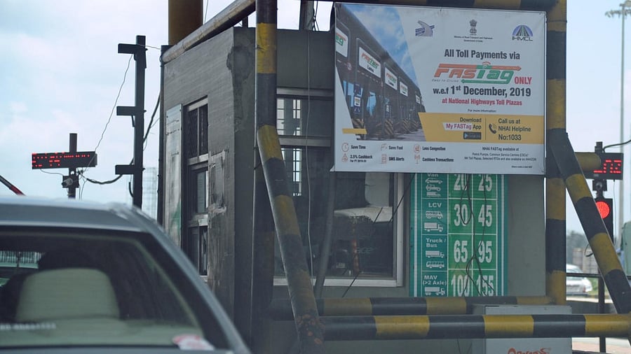  Hoskote Toll Plaza. Credit: DH Photo