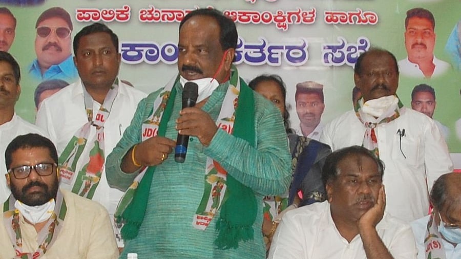 Senior JD(S) leader N H Konaraddi. Credit: DH File Photo