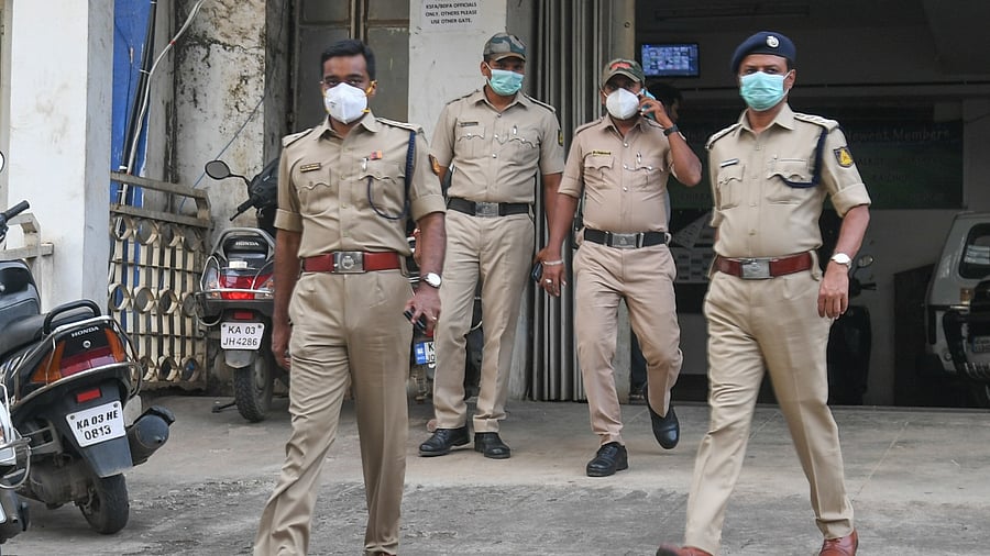 Police have invoked IPC sections 279 (rash or negligent driving in a public way) and 336. Credit: DH Photo