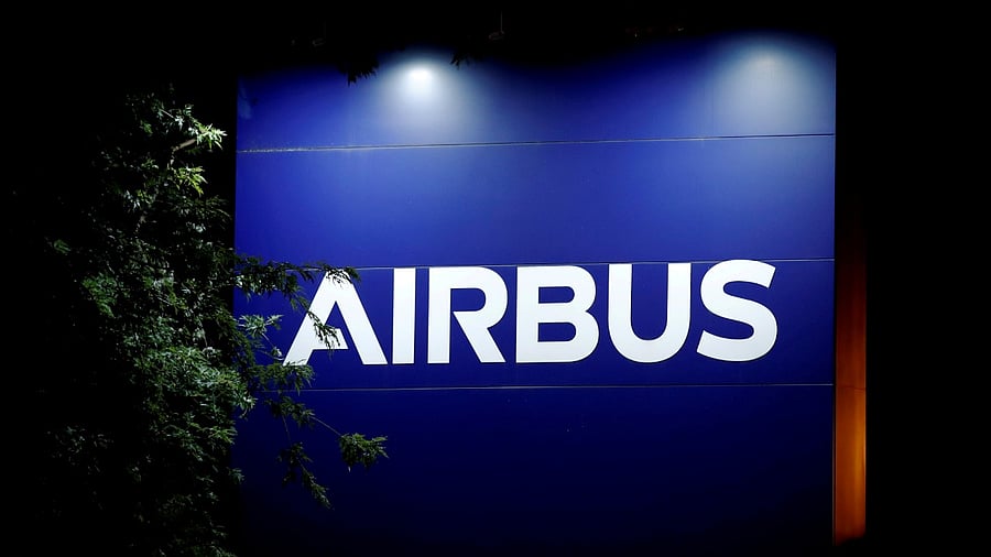 <div class="paragraphs"><p>Airbus logo.</p></div>