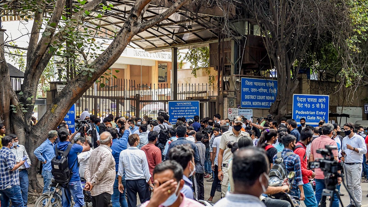 Delhi HC takes suo motu cognizance of Rohini Court shootout