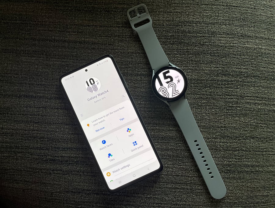 Samsung Galaxy Watch4 with the Galaxy A52s. Credit: DH Photo/KVN Rohit