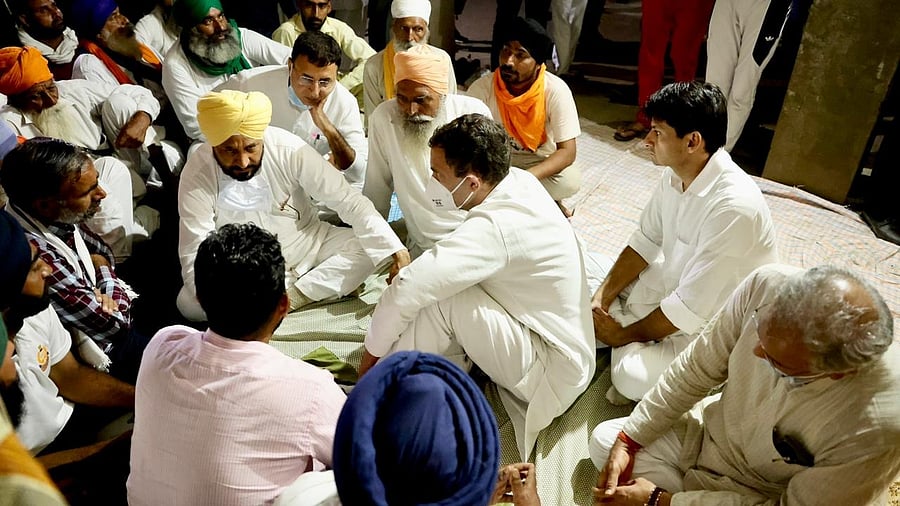 Rahul Gandhi, Charanjit Channi talk to the kin of a farmer killed in the Lakhimpur-Kheri incident. Credit: Twitter/@RahulGandhi