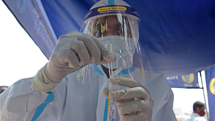 The total number of Covid samples tested in the state on Friday stood at 91,772. Credit: DH Photo/Pushkar V