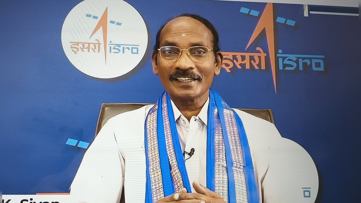 ISRO chairman asks graduates to 'respond to global challenges'
