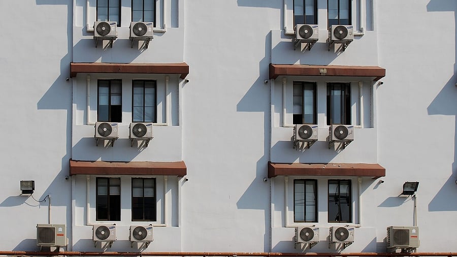 AC adoption rates will zoom over the next 20 years, leading to more than half of households being equipped with an AC unit in four countries including India. Credit: Pixabay Photo
