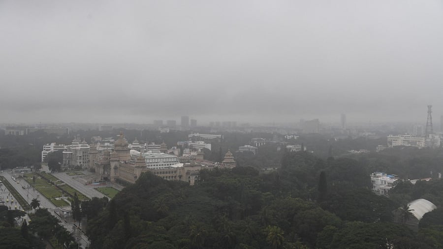 Officials at the IMD said cold conditions will set in after the rains. Credit: DH Photo/S K Dinesh