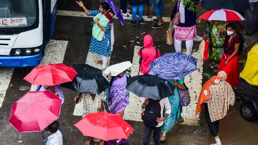 In the state capital, several areas saw waterlogging and people were confined to their homes following rains. Credit: DH Photo