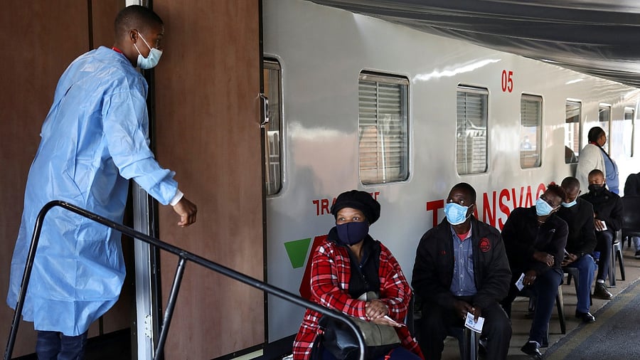 South African scientists will meet with the World Health Organization technical team Friday, where authorities will assign a letter of the Greek alphabet to this variant. Credit: Reuters Photo