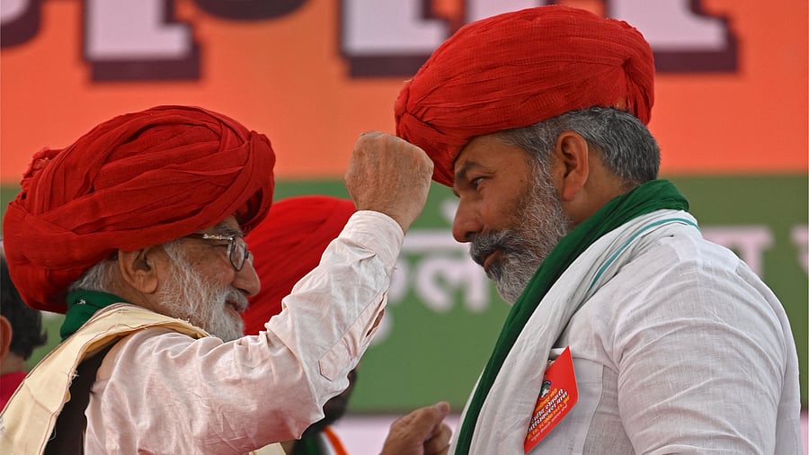 There was much criticism over the Centre usurping the powers of the states - agriculture being a State subject in the Constitution - by enacting the free market law [The Farmers' Produce Trade and Commerce (Promotion and Facilitation) Act, 2021],  for setting up private outlets outside of mandis. Credit: AFP Photo