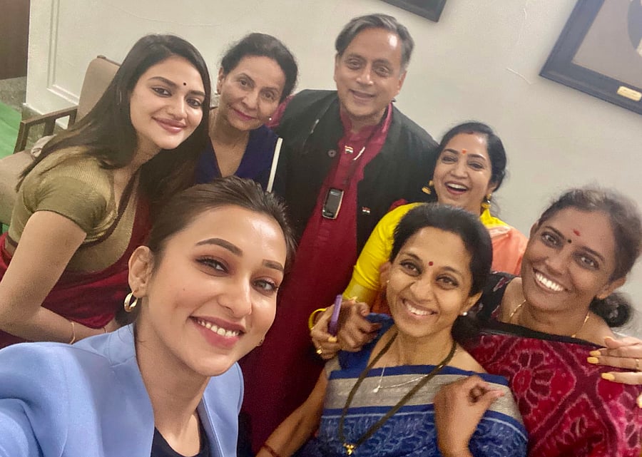 Credit: Twitter/@ShashiTharoor