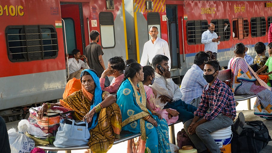 The panel also suggested regularly strengthening and upgrading the capacity of the IRCTC website/servers so as to make it more robust. Credit: PTI Photo