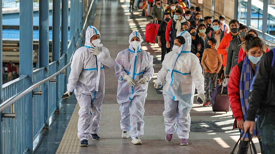 There were early signs that vaccinated and previously infected people would not build enough antibodies to ward off an infection from Omicron, the WHO said. Credit: PTI File Photo