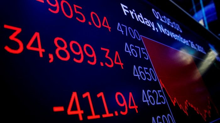Fed ends QE in June 2014, halting new asset purchases. Credit: Reuters Photo