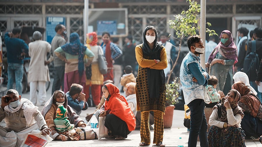 Apart from the cap of 50 per cent of seating capacity on bars and restaurants, the order also continued the restriction on banquet halls to hold events other than meetings and conferences, exhibitions and marriages. Credit: PTI Photo