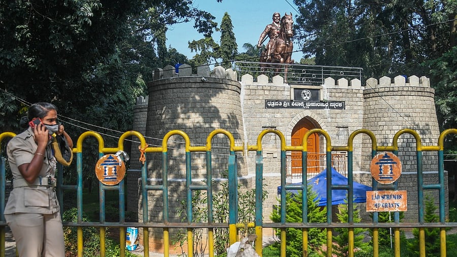 The Shivaji statue in Bengaluru's Bashyam Circle that was desecrated a few days ago. Credit: DH Photo/S K Dinesh
