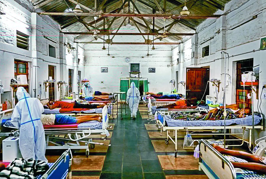 Ramping up daily testing, aggressive surveillance and shoring up medical services can help avoid a repeat of the tragedy of the second Covid-19 wave earlier this year. Credit: DH File Photo