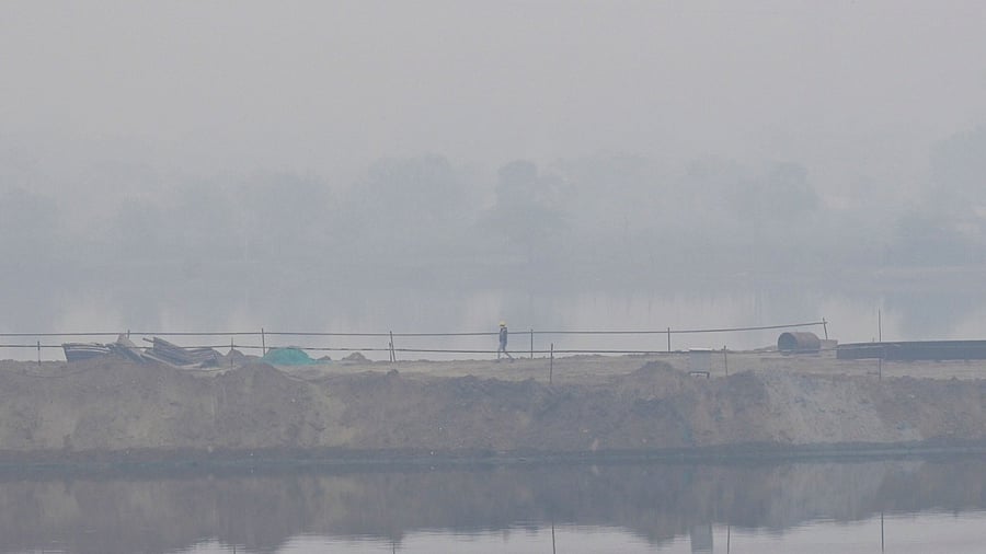Delhi has been reeling under severe pollution since Diwali. Credit: AFP Photo