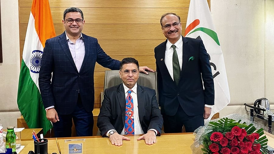 Newly-elected FICCI president Sanjiv Mehta (C). Credit: Twitter/@ficci_india