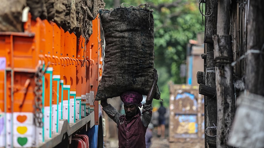 India’s efforts to move toward a greener future made headlines this year. Credit: Bloomberg Photo