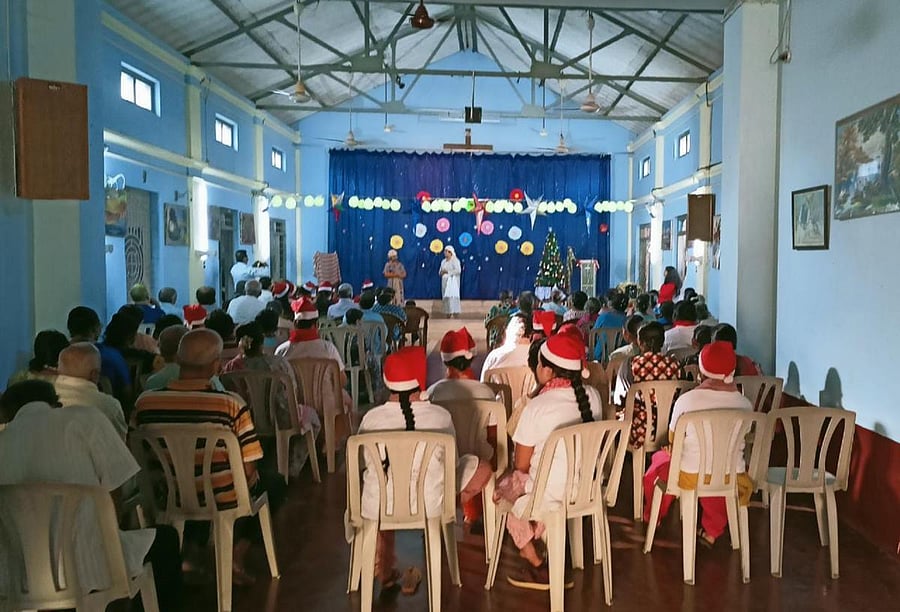 Sisters and trainees of helpers of Mount Rosary congregation stage programmes to spread the joy of Christmas at Mount Rosary home in Alangar near Moodbidri.