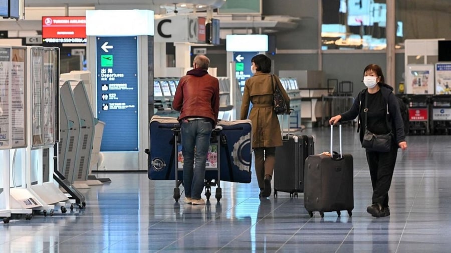 Worldwide, thousands of flights have been cancelled over the Christmas weekend because of the rapid spread of the new Omicron coronavirus variant. Credit: AFP Photo