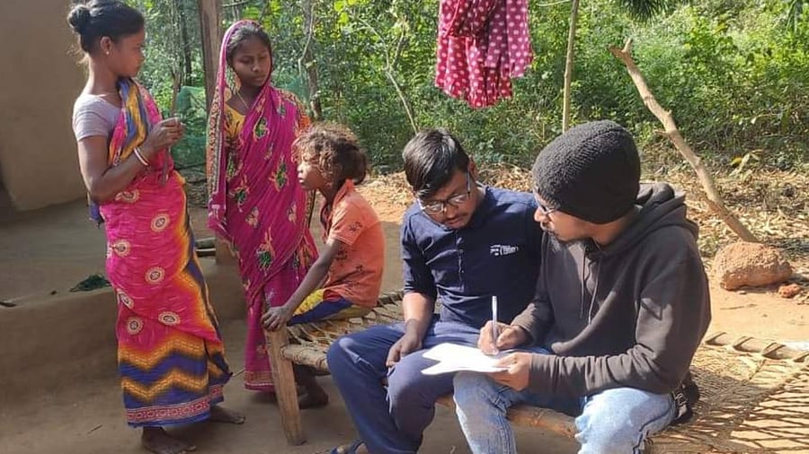 SFI activists conducting survey in Jhargram in West Bengal. Photo credit: Special arrangement