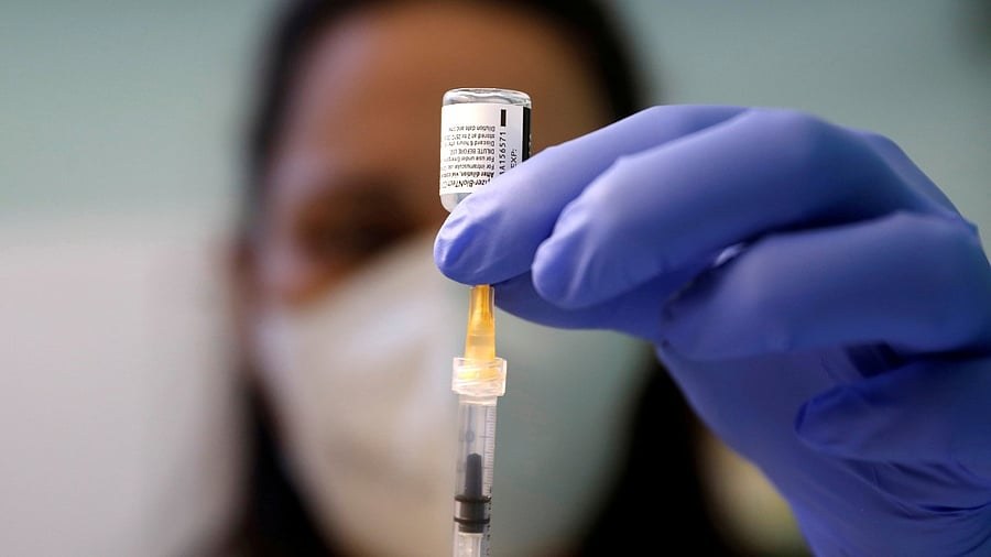 Recently, a Maharashtra health official also claimed that Omicron will act as a natural vaccine. Credit: Reuters Photo