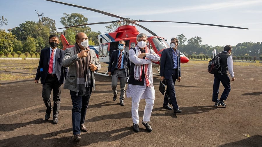 Manipur CM N Biren Singh (2nd from left) and Union Railways Minister Ashwini Vaishnaw (C). Credit: Northeast Frontier Railways