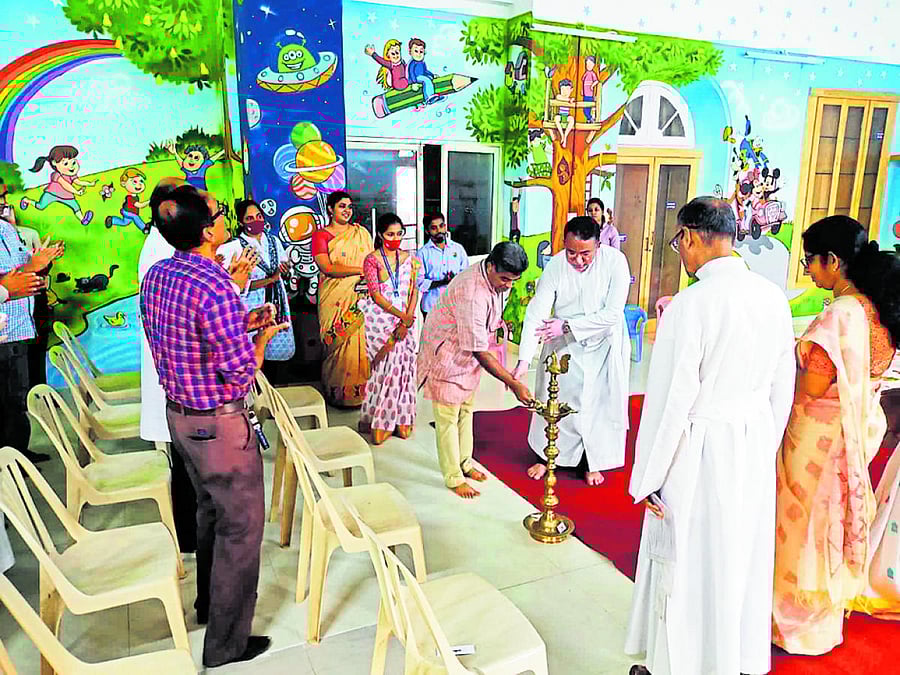 The child-friendly Aloysius creche was inaugurated by St Aloysius college Dean (Arts) Dr Rose Veera D’souza and Principal Fr (Dr) Praveen Martis in Mangaluru.