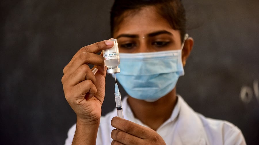 On January 16 last year, India rolled out the world's biggest vaccination drive against Covid-19. Credit: DH File Photo/Irshad Mahammad