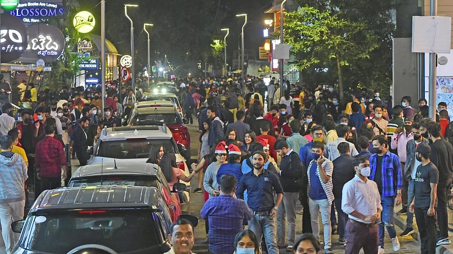 Earlier in the day, Ashoka said experts were divided on the extension of curbs. Credit: DH Photo