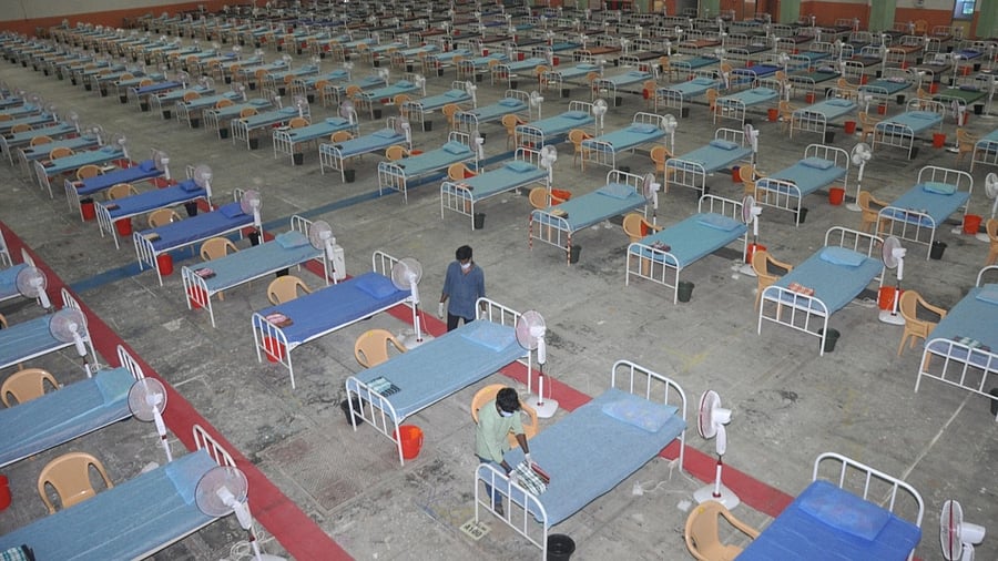 An arrangement of 950 beds with oxygen support has been done in the Chennai trade centre. Credit: IANS Photo