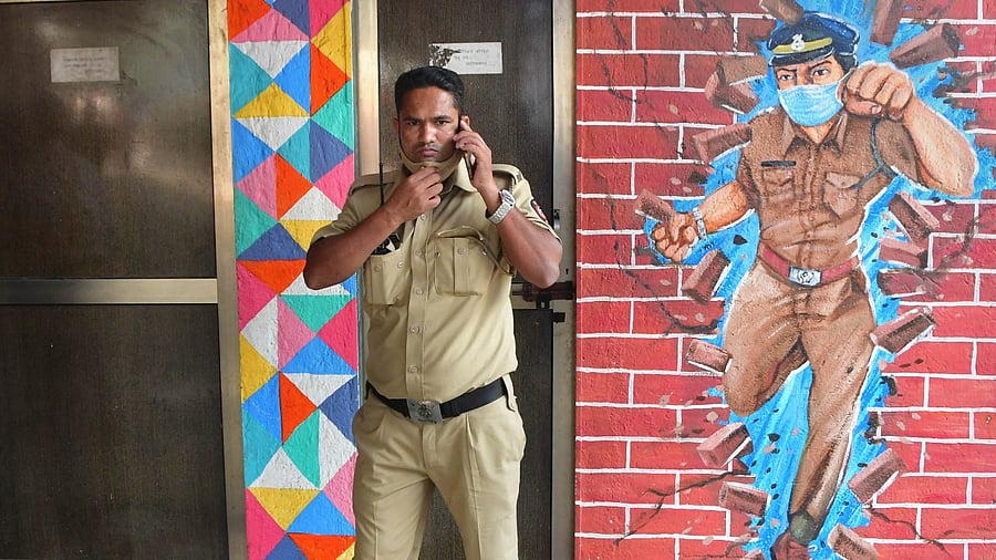 Over 10,000 Maharashtra cops have tested positive for Covid-19 since the start of the pandemic. Credit: PTI Photo