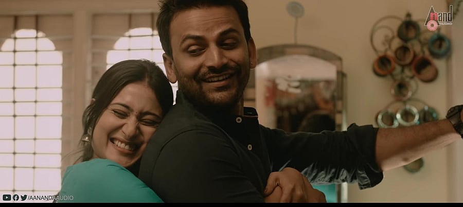 Amrutha Iyengar and Dhananjaya in 'Badava Rascal'