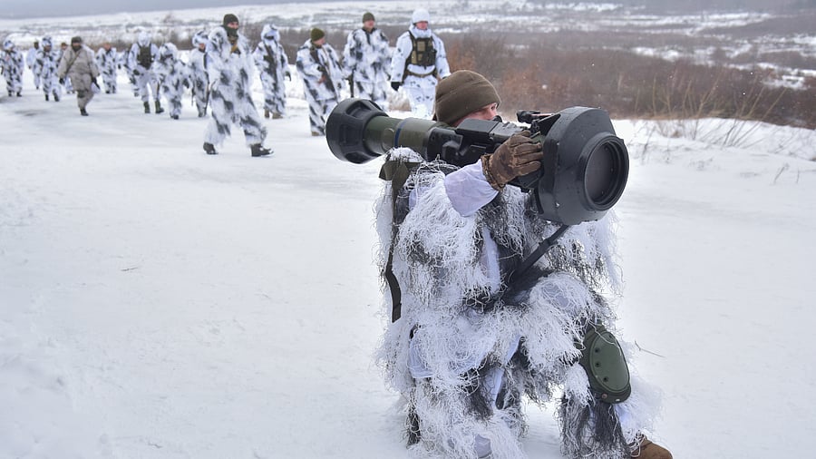 Ukrainian soldiers take part in an exercise for the use of NLAW anti-tank missiles on the Yavoriv military training ground. Credit: AP Photo