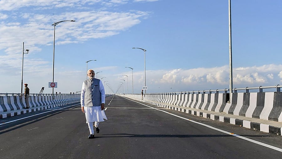PM Modi poses for a photo after flagging off new road, rail projects. Credit: PTI File Photo