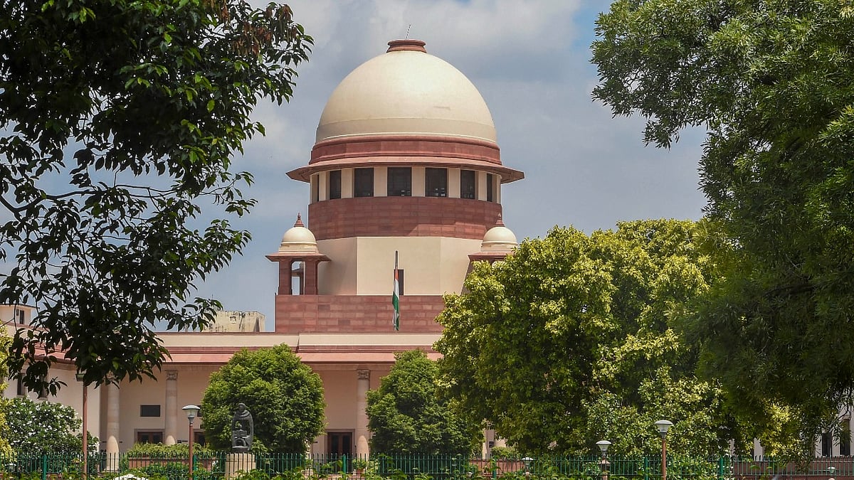 SC voids Maharashtra govt's condition limiting female performers in bars