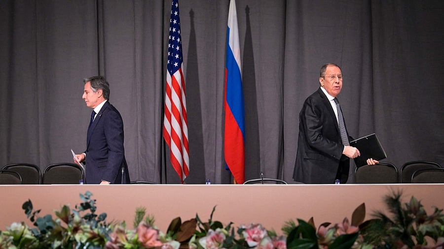 Russian Foreign Minister Sergei Lavrov and US Secretary of State Antony Blinken (L) at a meeting last December. Credit: AFP Photo
