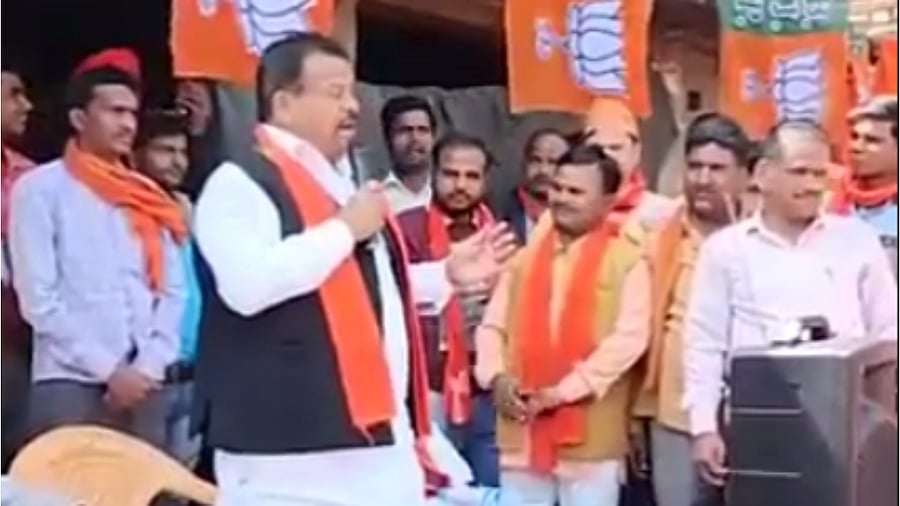 In the 2017 Assembly elections, the Vahini leader successfully contested from Dumariaganj seat in Siddhartha Nagar. Credit: Twitter/@Farooquiaffan1