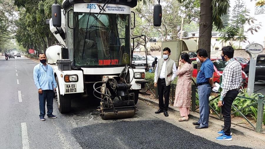 The BBMP had recently repaired Cubbon Road on account of the Republic Day celebrations held at the Manekshaw Parade Ground. Credit: DH Photo